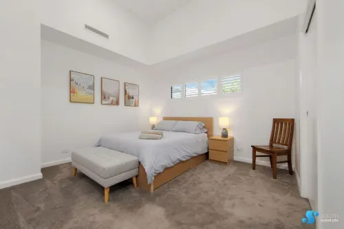 Spacious Coastal Retreat an Easy Walk to River or Beach