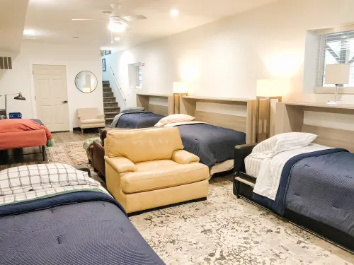 Eagle's Nest Guest House II - Less than 2 Miles to Sand Valley - 16 beds!