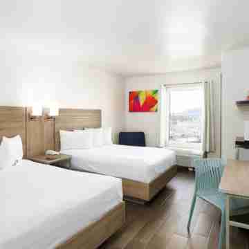 Hotel Mesaluna Near American Consulate Rooms