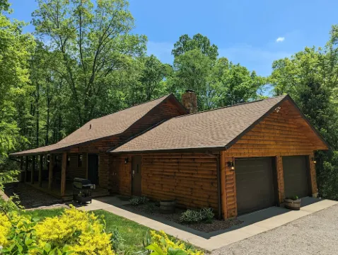 La Bellota Cabin - Secluded, Hot Tub, Sauna, Game Room, Massage Chair