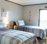 Spacious lake house with 3 bay car port with lights for bass boats! on Lake Fork