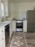 Cozy Newly Remodeled Cottage Minutes from Ferry! Peaceful Retreat! - 2-Star