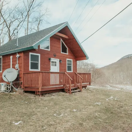 Mountainscape: Peaceful and Skiing Getaway. Pet-Friendly