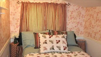 Cozy Cabin w Lake View. Book July 28-Aug 2 and Get Free Pontoon. Pets ok!