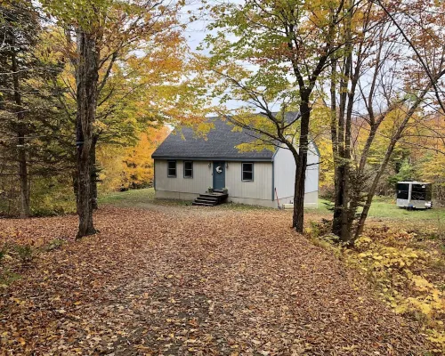 Hideaway in the Great North Woods - direct access to snowmobile trails エロルのホテル