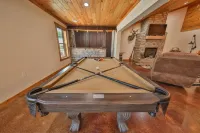 Spacious & serene country location  with cozy at home familiarity. Hotels in Rowan County