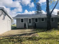 New Listing! Lake Michigan Beachfront for All Seasons - 3 étoiles