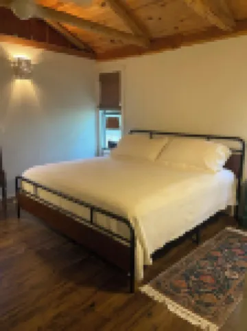 Seclusion in the Lost Pines hosted by Jan