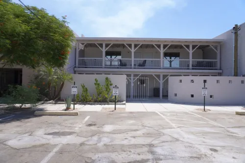 Stylish Downtown Yuma Retreat with River Vibes Hotel a Yuma