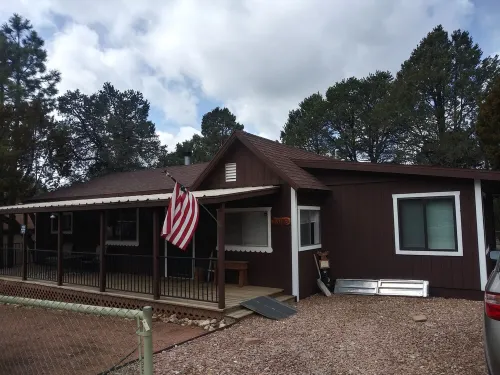 The cozy cabin, a quiet place to relax and have a pleasant time. Hotels in Heber