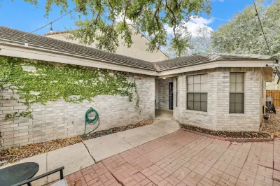 The Cozy Houz at Cimarron! With Golf Course View Hotels near Sky Park Kids