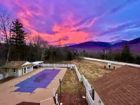 12 BR/13.5 BA  Inn w/ Views of White Mountains & Heated Pool