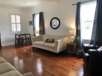 Historic home in Downtown Mobile next to Civic Center and Mardi Gras parades - บังกะโล