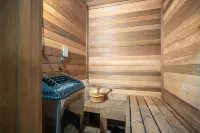 Historic Front St Loft w/Sauna! Best location in Heart of Downtown Wilmington