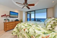 Top-FLR. Beachfront Penthouse! 355/nt! Beach Access! Whale Season is Coming!