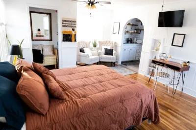 Quiet well lit studio loft just minutes from historical downtown.