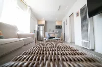 Stay in the charming SilverStrand neighborhood, 2 min walk to the sand-dogs ok!