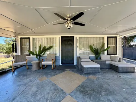 Historic Atascadero Colony Charmer!