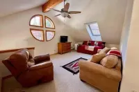 Grand View Haven Sleeps 8