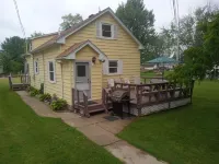 Pointe Haven,  Right Off the North Channelwith or Without Pontoon!480/330 Hotels in Algonac