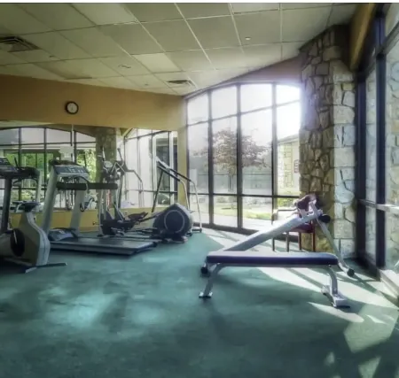 Beautiful Condo in StoneBridge VillageMins to SDC, Table Rock Lake and Branson