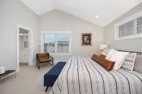 HOT TUB - Saugatuck/Douglas, Kalamazoo Lake Luxury Home - Sleeps 8 Hotels in Douglas