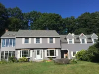 Bright, Large, Spacious Family Home Hotels in Keene