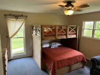 Serenity Heights - Peaceful Country Acres with Beautiful View in Every Direction