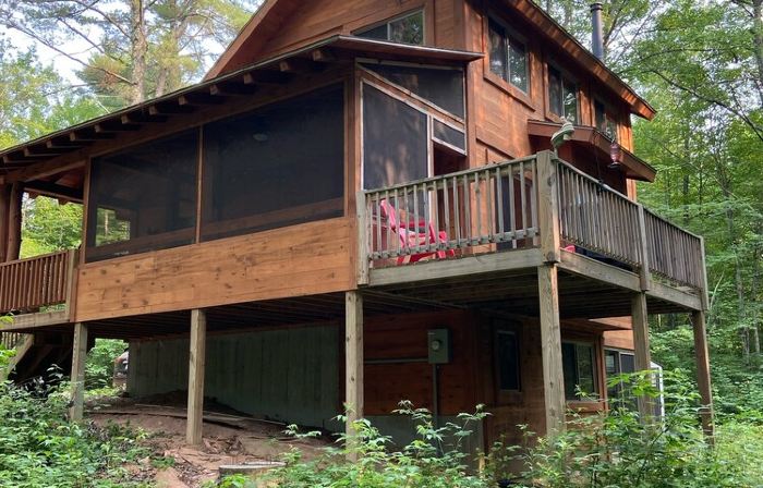 Quiet Sports Oasis-Wooded & Private