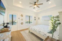 Pelican Lookout - Heated Pool, Hot Tub, Fire Pit, Outdoor Bar, Kayaks