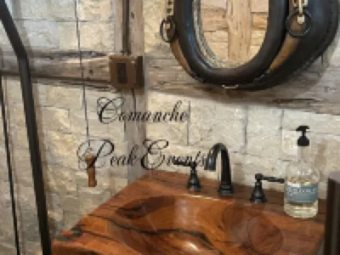 Authentic 1800’s cabin getaway with modern day amenities