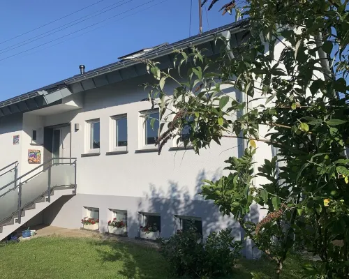 Stilvolles Ferienhaus, Ruhig und Dennoch Zentral Gelegen Hotels in Mayen