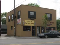 Great Uptown Apartment! Great Location!