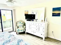 1-bedroom condo just a short walk to Anna Maria Beach