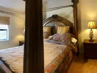 Willow Point Creek Casita with Pool and Hot Tub  (Pet Friendly with fee) Hotels in Cornville