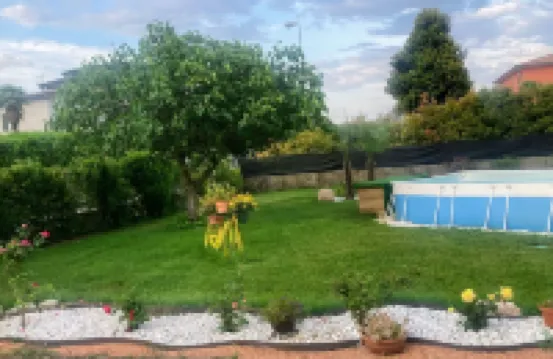 House with private pool x families and companies