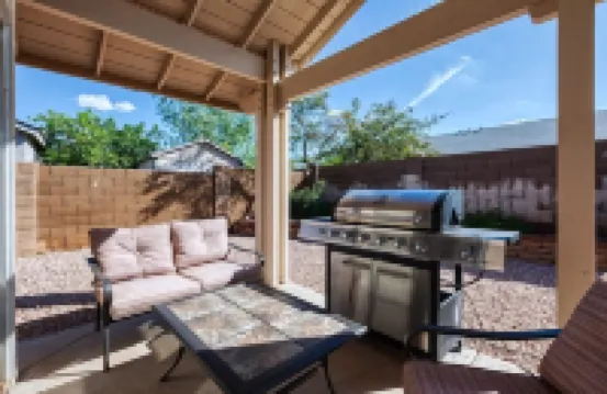 Westgate Vacation Rental/Walk to State Farm Stadium/Relax in Spa!!