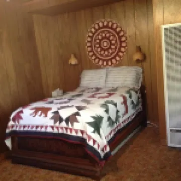 Relax at our River Front Cabin in Historic Upper Canyon