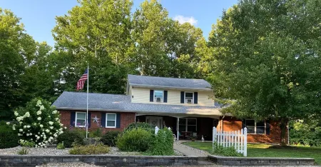 Large Home in Southeast, Ohio