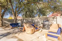 Welcome to Twin Oaks Oasis