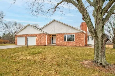 30 acre park in your back yard!