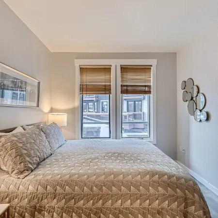 ★★Center Village Condo that Doesn't Feel Like a Rental!★★