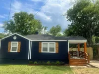 Maci's Corner Hotels near Birmingham–Shuttlesworth International Airport