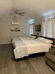 "Live Oak" Cottage Reidsville Georgia