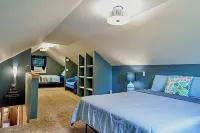 -JD’s Downtown Coeur d’ Alene Cottage-Minutes from the lake and Pet Friendly! Hôtels à proximité de : Fort Sherman Chapel