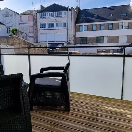 Very nice 1 bedroom apartment in the heart of Concarneau - Balcony - Parking