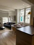 Beautiful, stylish ground floor Georgian apartment