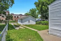 1Kg-Bed Entire Non-shared Condo fully appointed