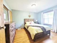 Beautiful and relaxing house on Long Lake