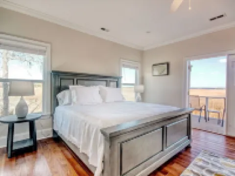Winyah Bay House! 4 Bedroom/3.5 Bath Home with Magnificent Views Hotels in Georgetown